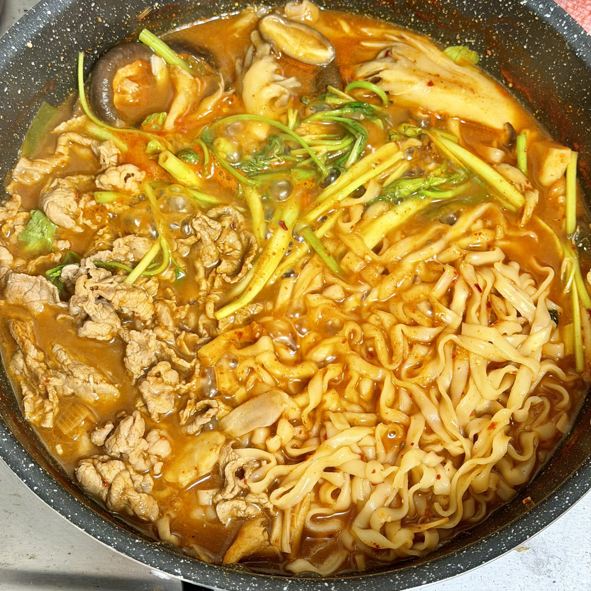 멸치칼국수로-등촌샤브칼국수-만들기-진짜-너무맛있어서-오열중-2-이미지