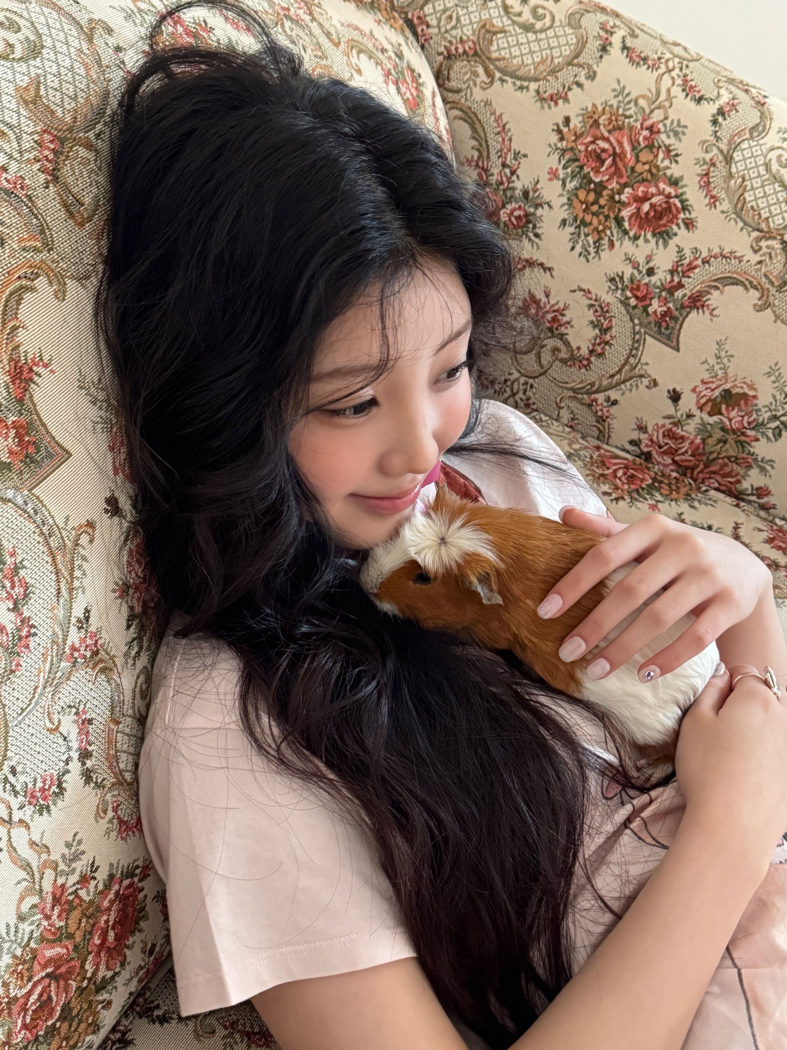 아일릿-원희-x-기니피그.jpgif-8-이미지