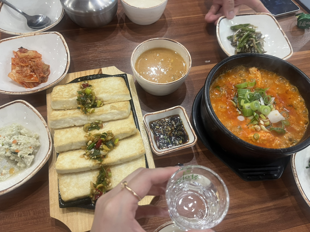 미치도록-먹고-마시고-살찌고-절대-지치지않는-알콩중독자의-삶-35-이미지