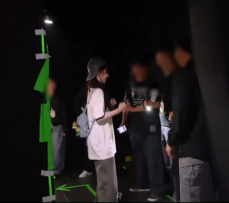 티라노-같은-짧은-팔로-태권도-하는-카리나.gif-1-이미지