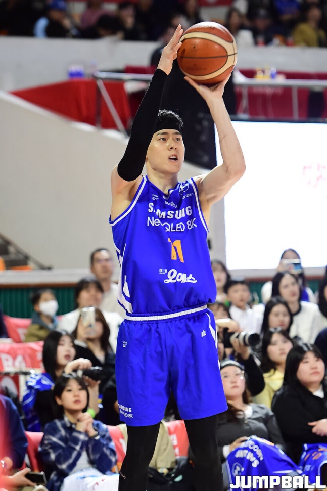 이관희-탈꼴찌가-걸린-가스공사전-각오-"이가-몇-개-나가더라도-병원-실려갈-각오로-치르겠다"-0-이미지