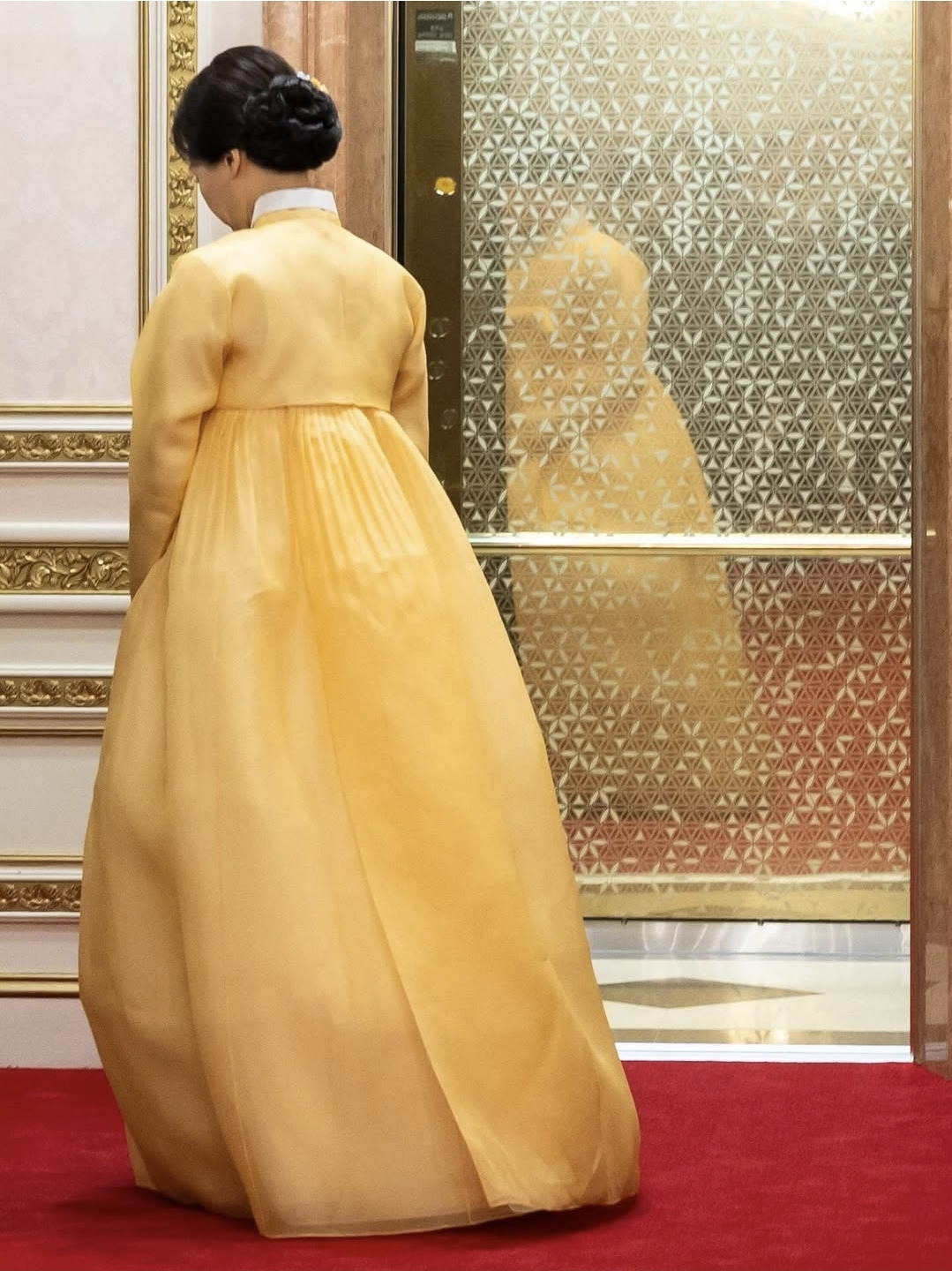 프랑스-대통령실에서-찍은-한복-사진-3-이미지