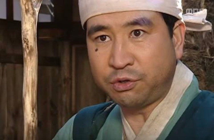 바닥에-떨어진-벚꽃의-비밀-알려줄까?-3-이미지