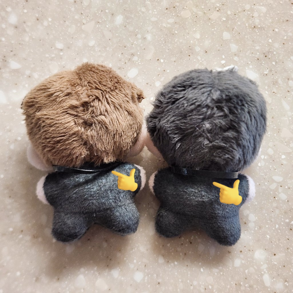 작은-인형으로-인증샷-찍을때-손가락-안나오게-하는-방법-2-이미지