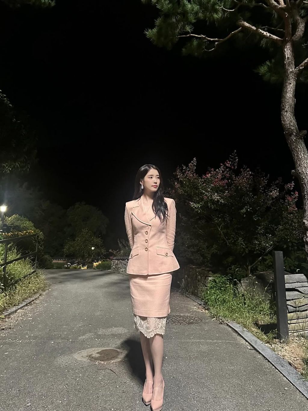 아이유-인스타-8-이미지