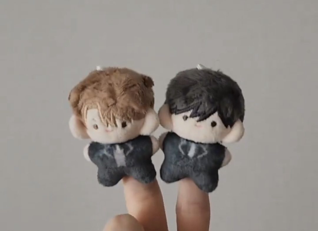 작은-인형으로-인증샷-찍을때-손가락-안나오게-하는-방법-4-이미지