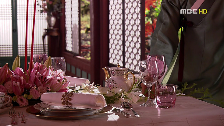 <궁>을-본-일본쪽에서는-도대체-어떤-세팅값을-써서-촬영했기에-저런-색감이-나오느냐”고…-24-이미지