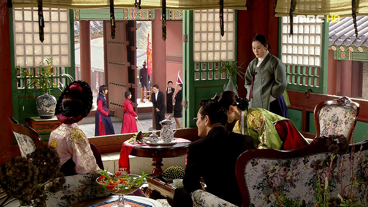 <궁>을-본-일본쪽에서는-도대체-어떤-세팅값을-써서-촬영했기에-저런-색감이-나오느냐”고…-37-이미지