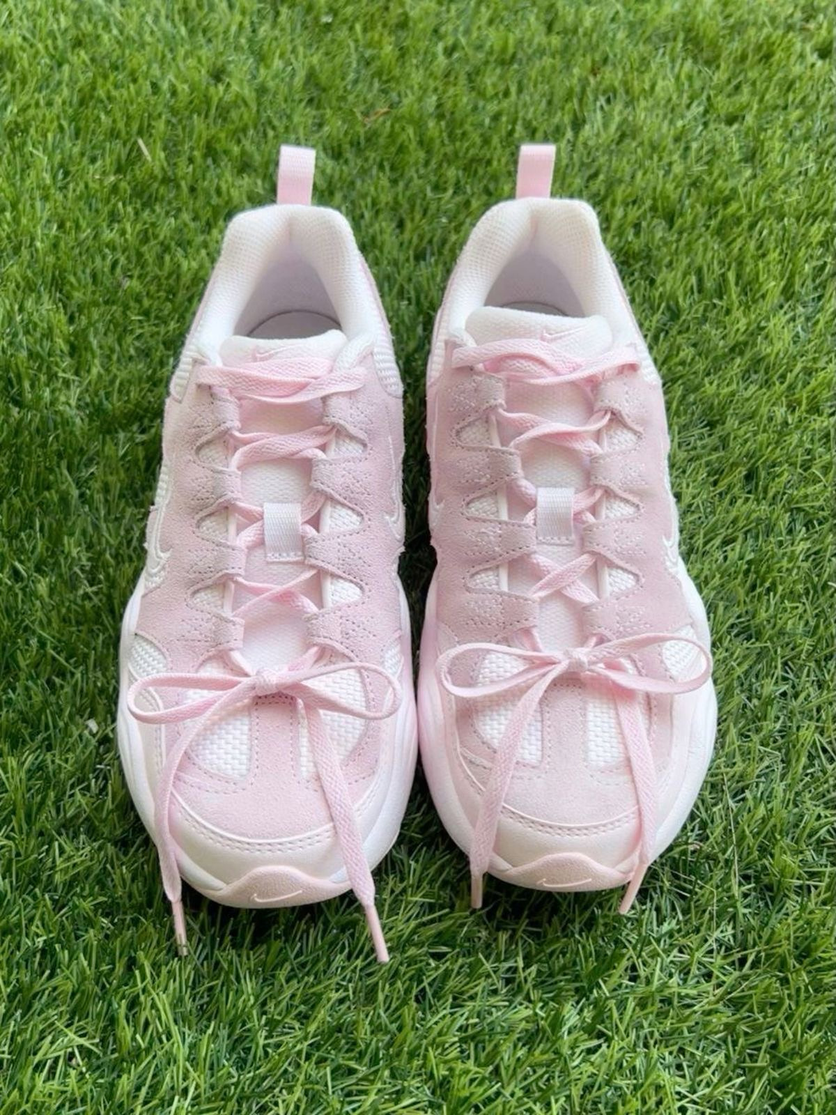 발-끝에서-피어나는-봄🌷-봄-내음-가득-담은-신발들-👟🩰-1-이미지