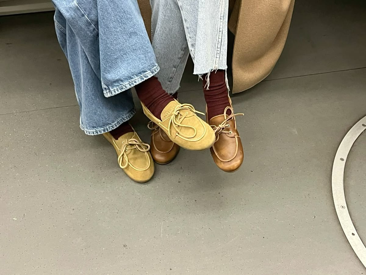 발-끝에서-피어나는-봄🌷-봄-내음-가득-담은-신발들-👟🩰-6-이미지