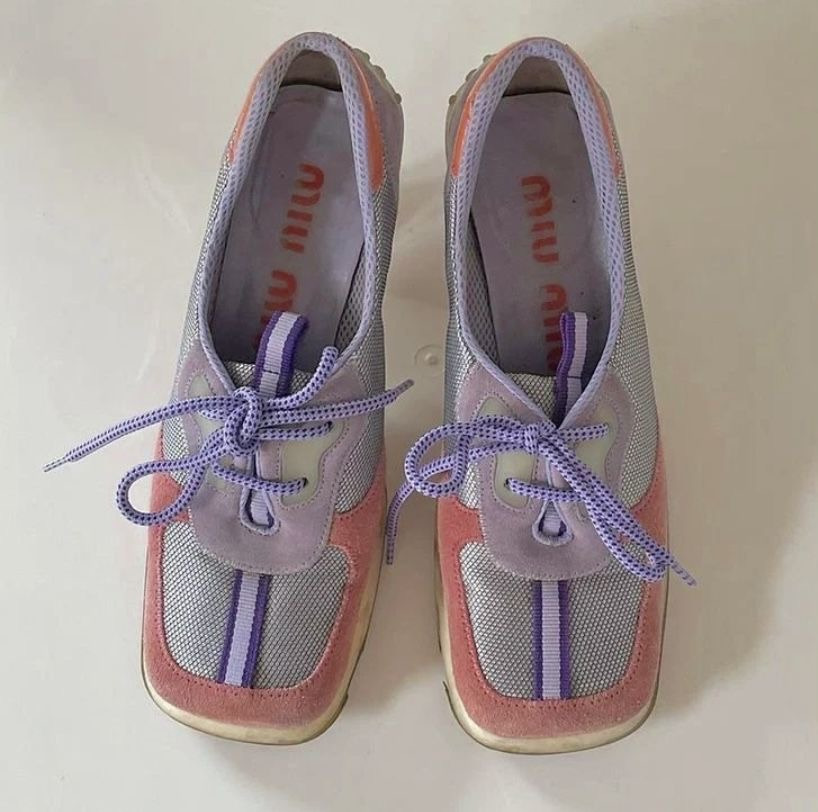 발-끝에서-피어나는-봄🌷-봄-내음-가득-담은-신발들-👟🩰-15-이미지