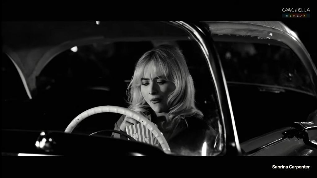 한-편의-뮤지컬처럼-구성해-역대급-반응인-사브리나-코첼라-공연-10-이미지