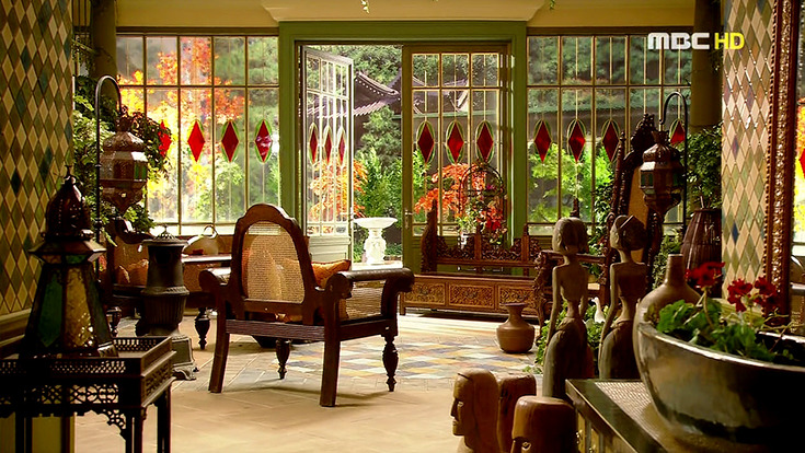 <궁>을-본-일본쪽에서는-도대체-어떤-세팅값을-써서-촬영했기에-저런-색감이-나오느냐”고…-1-이미지