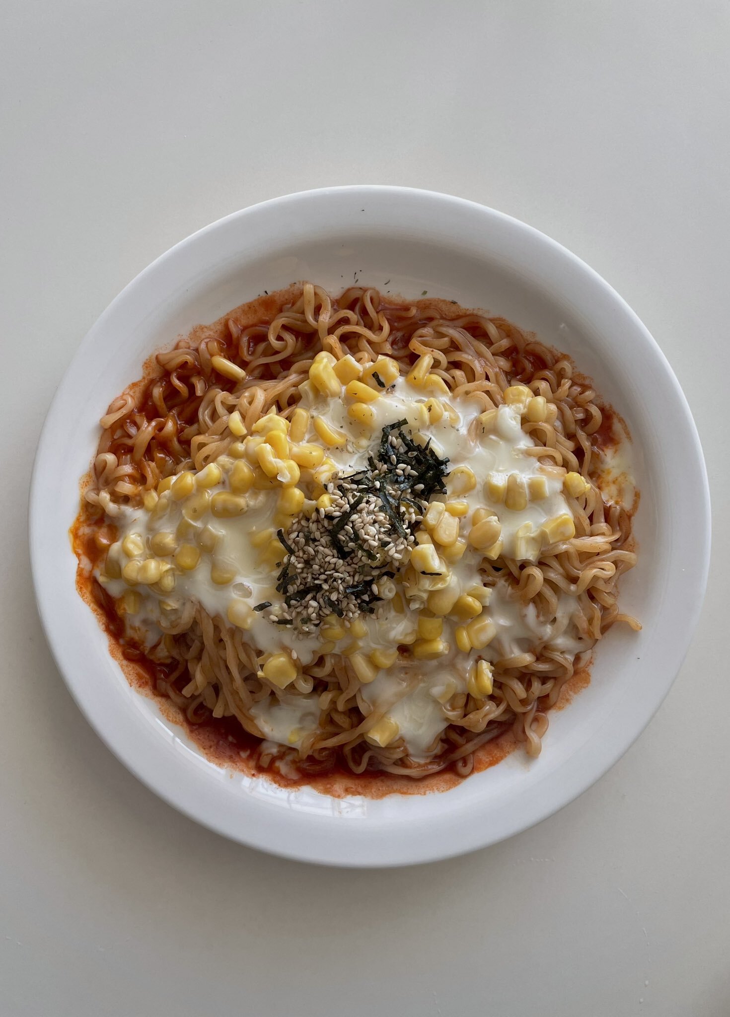 불닭-개발자가-만든-불닭볶음면-너무맛있어서-흡입하는-유재석-5-이미지