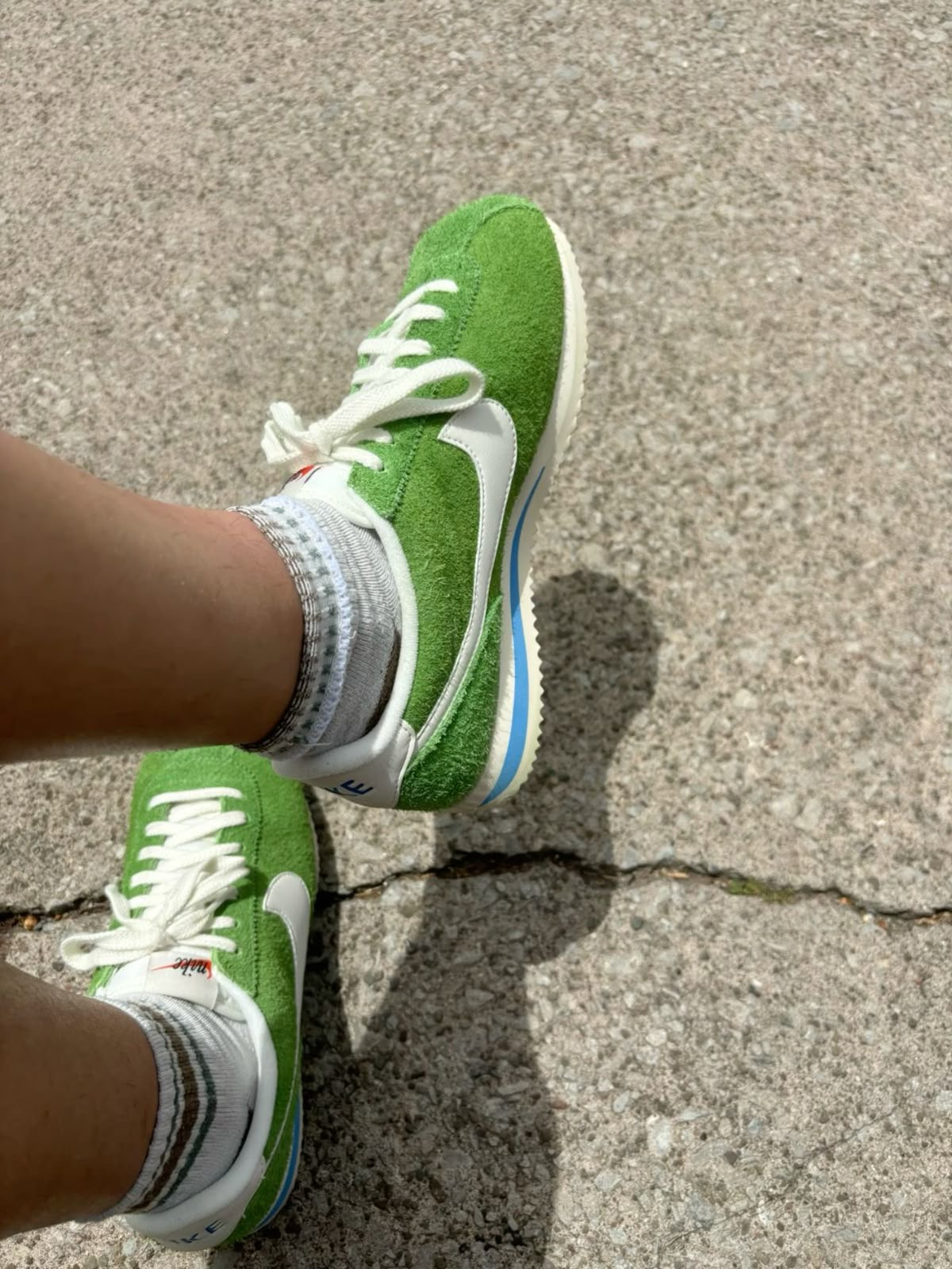 발-끝에서-피어나는-봄🌷-봄-내음-가득-담은-신발들-👟🩰-19-이미지