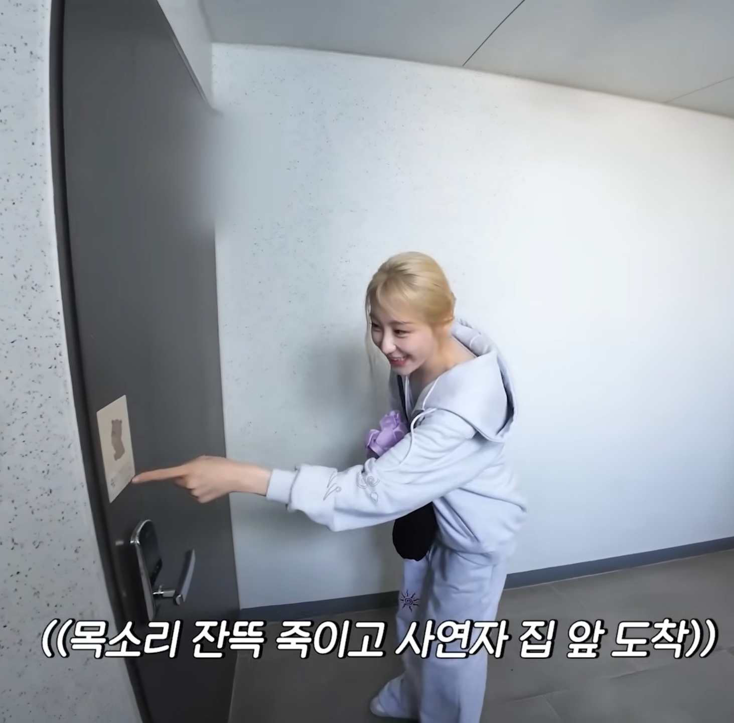 육아-컨텐츠-찍으려고-사연-받아서-갔는데-아이즈원-활동-당시-가드-집이었던-이채연.jpg-0-이미지