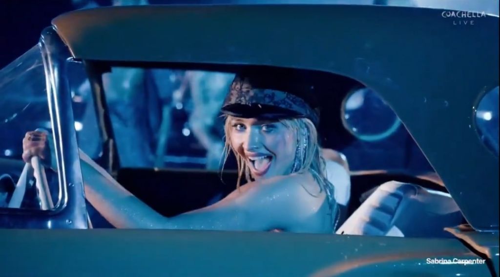 한-편의-뮤지컬처럼-구성해-역대급-반응인-사브리나-코첼라-공연-11-이미지