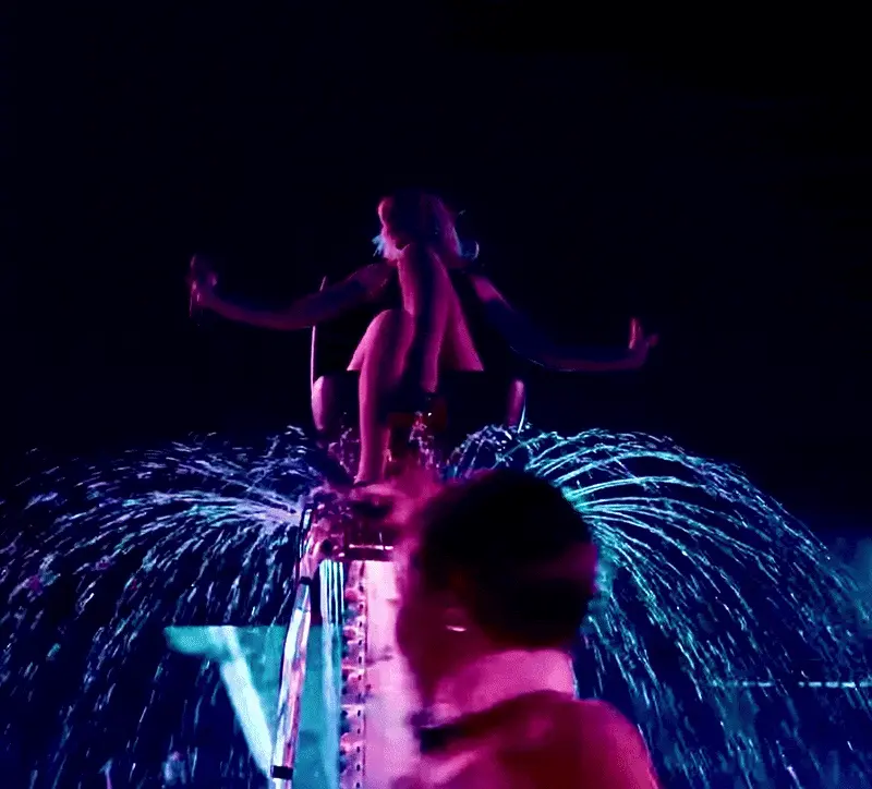 한-편의-뮤지컬처럼-구성해-역대급-반응인-사브리나-코첼라-공연-20-이미지