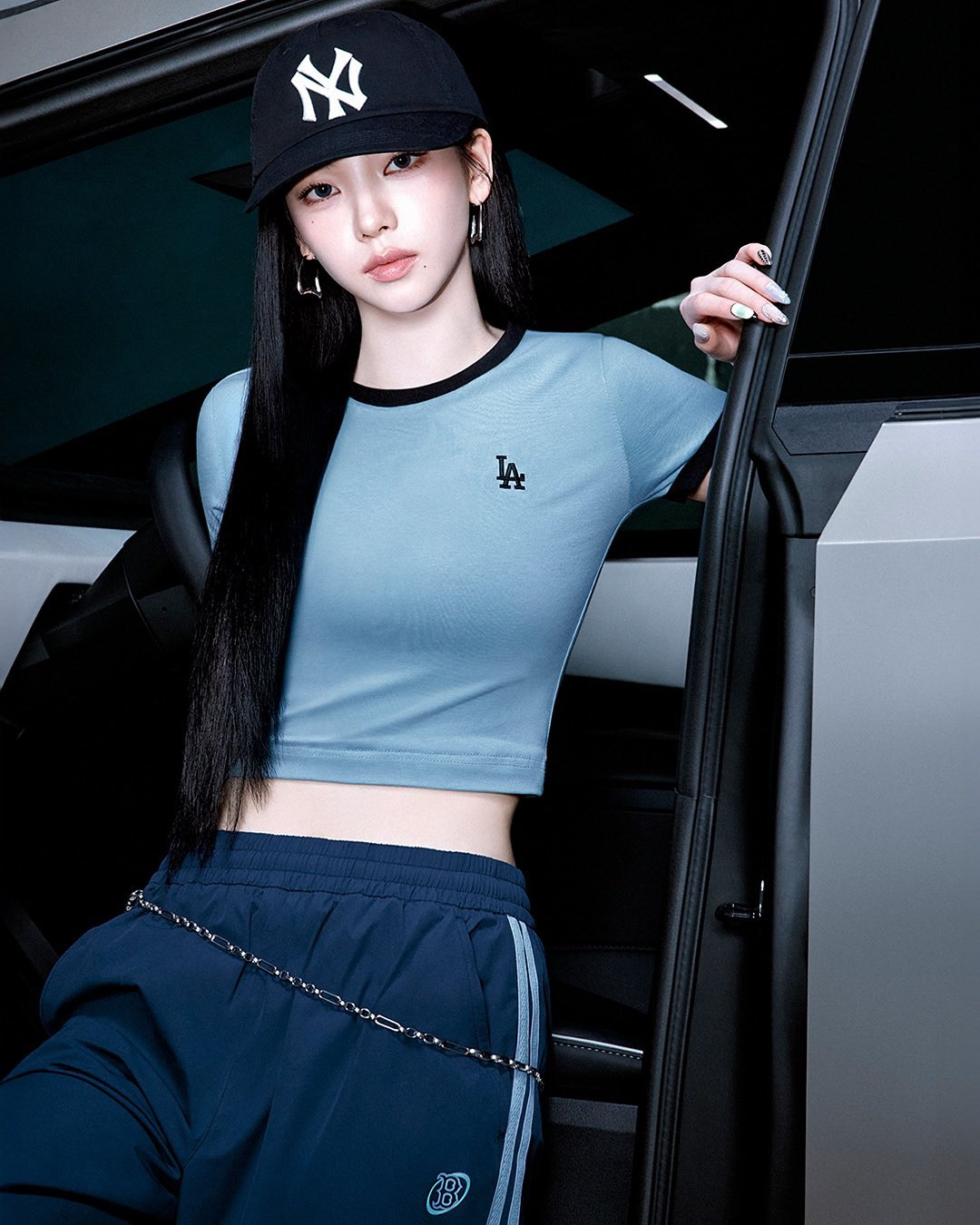 사이버트럭-배경-카리나.jpg-10-이미지