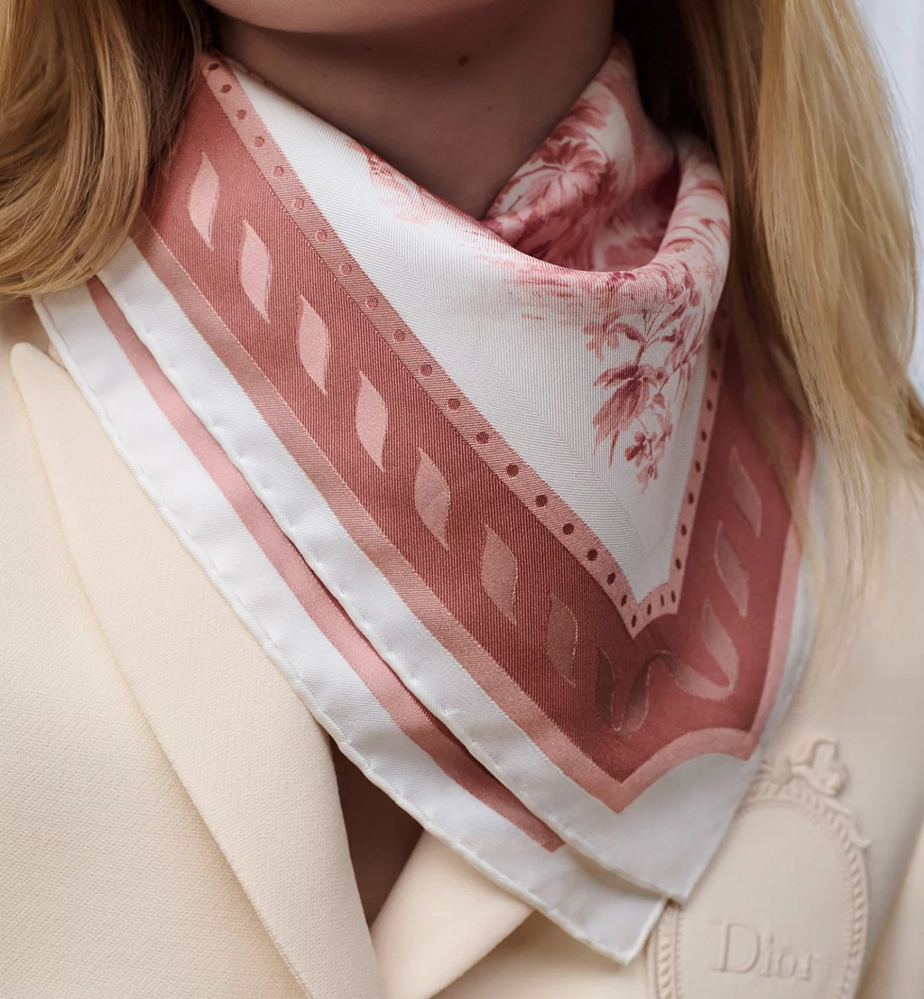 Dior-디올-신상-스카프-5-이미지