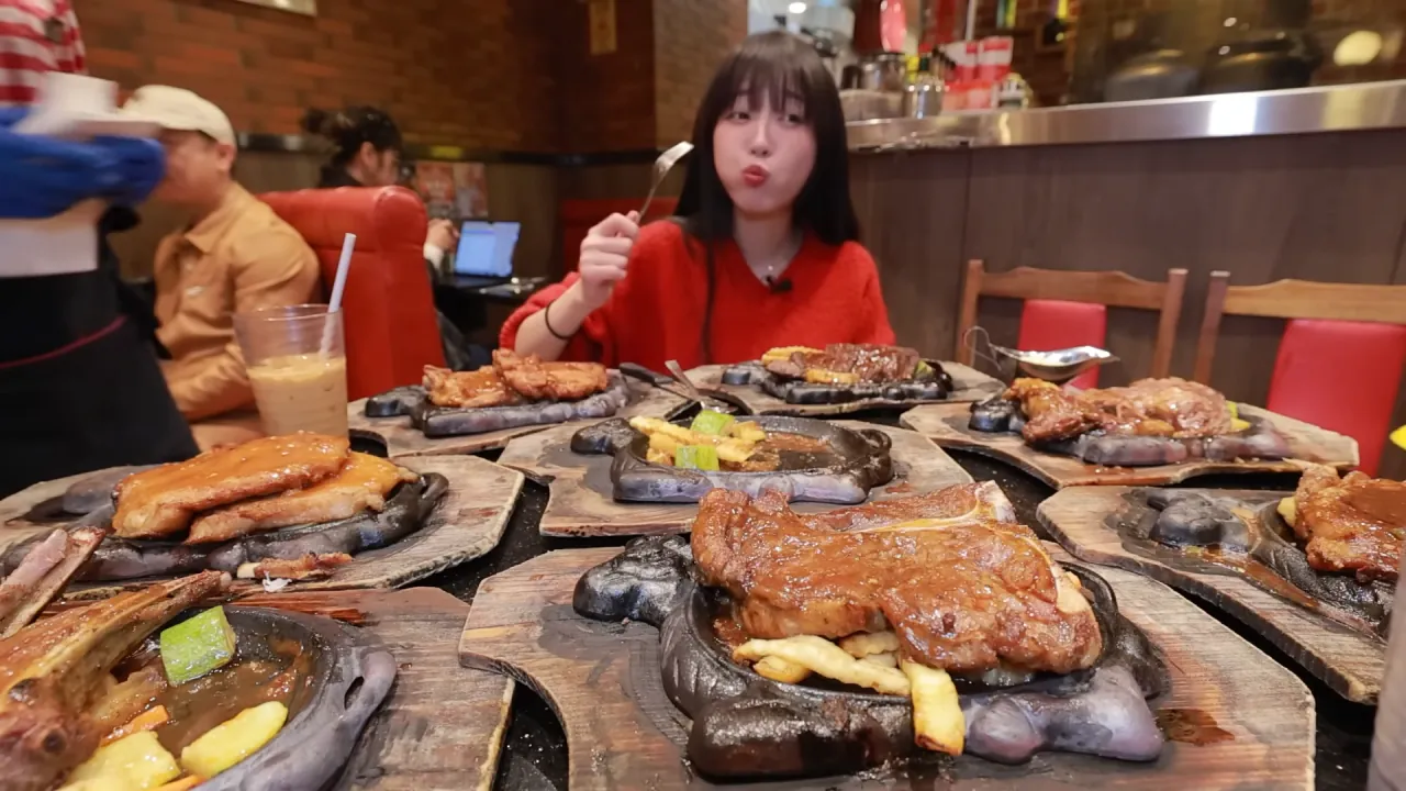 홍콩에서-철판-스테이크-먹방한-쯔양ㄷㄷ-24-이미지