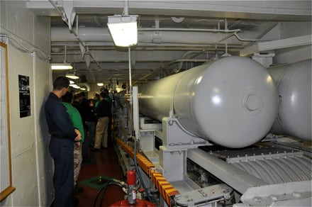 니미츠급-항공모함의-생활-일부-3-이미지