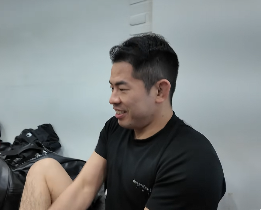 최근-스파링-파트너들이-다양해-진-듯한-코좀-체육관-13-이미지