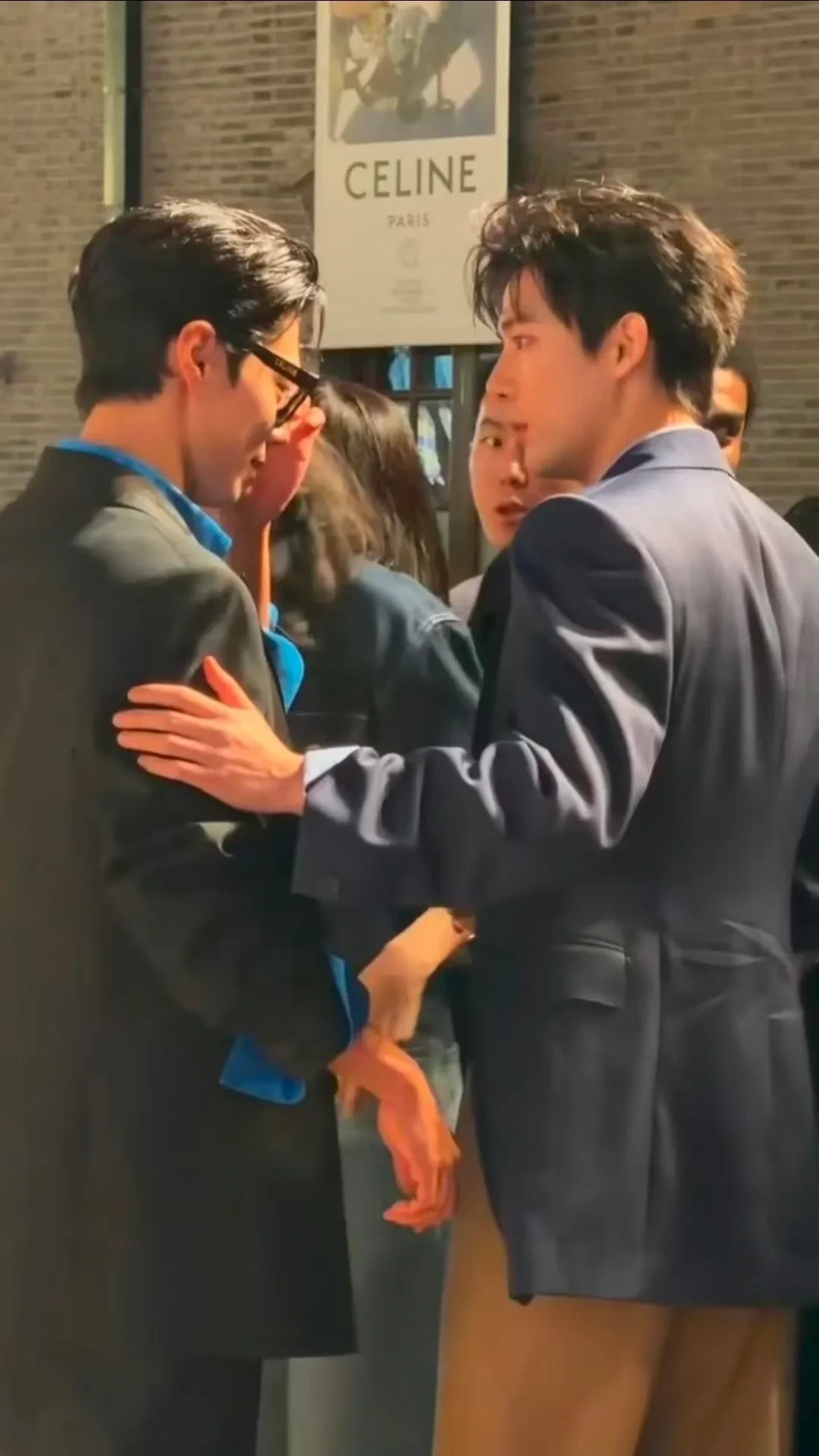 만난지-이틀만에-친해진-중국-배우-촬영장에-놀러간-박보검-1-이미지