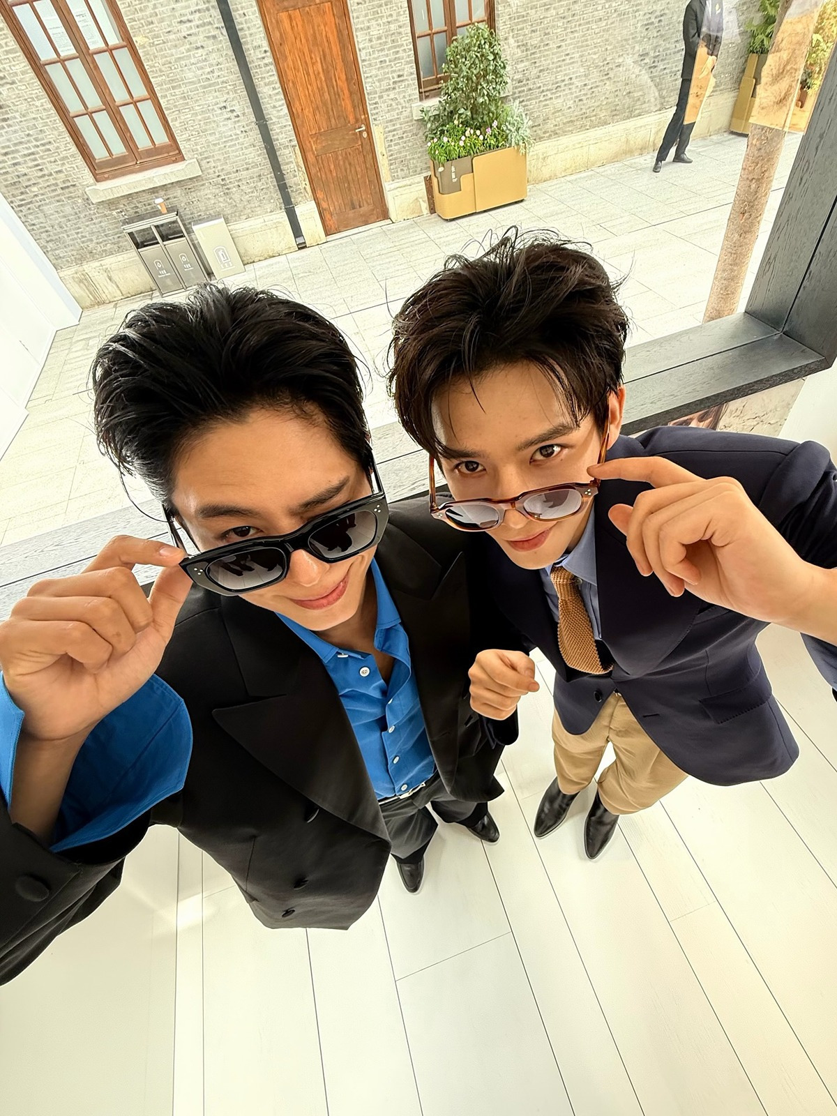 만난지-이틀만에-친해진-중국-배우-촬영장에-놀러간-박보검-3-이미지