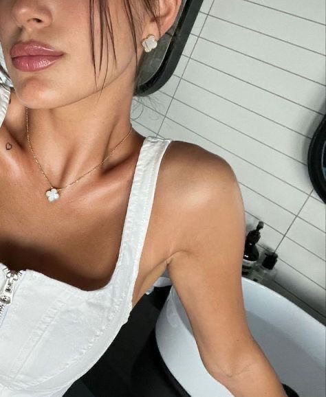 전-세계적으로-가장-히트-친-목걸이가-아닐까-하는-.jpg-0-이미지