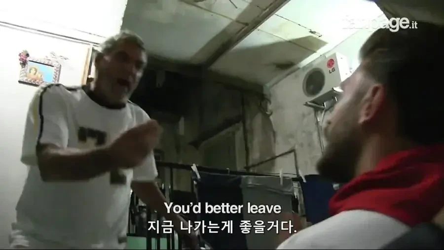 나폴리-사람들을-상대로-실제-파인애플-피자-실험-26-이미지