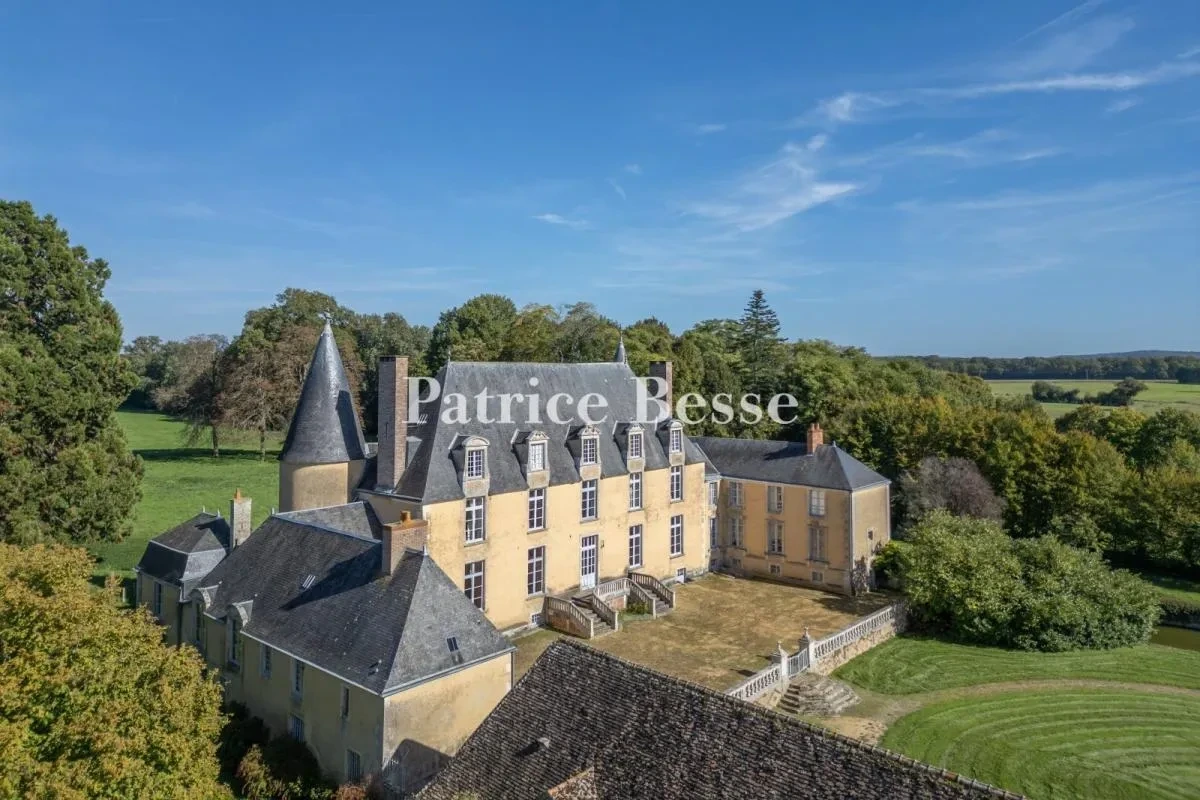 매물로-나온-유럽의-어느-성(castle)-3-이미지