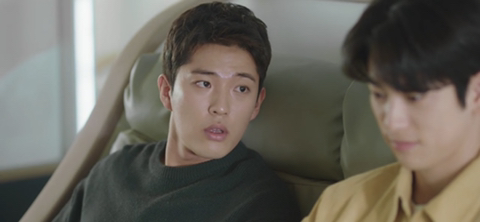 유미의세포들2-유미와-바비의-엔딩.jpg-53-이미지