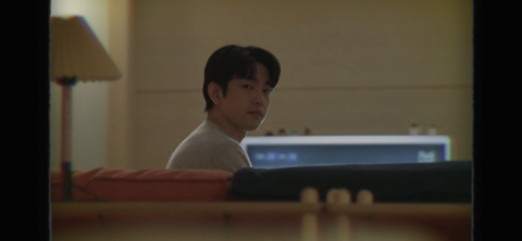 유미의세포들2-유미와-바비의-엔딩.jpg-15-이미지