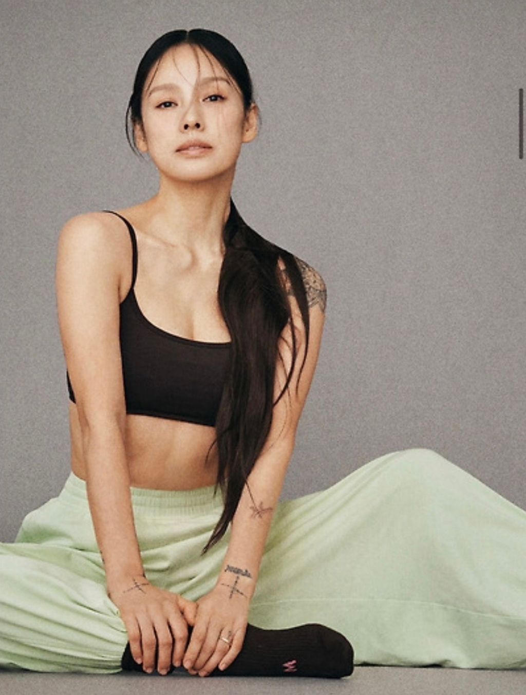 79-이효리-요가-화보-10-이미지