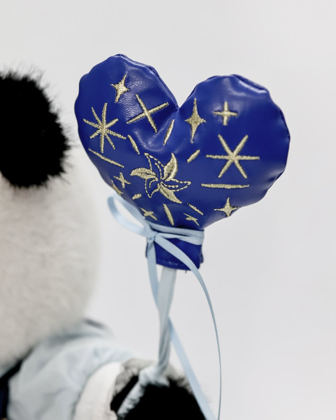 루이후이-x-테디테일즈-콜라보-인형-티져-2-이미지