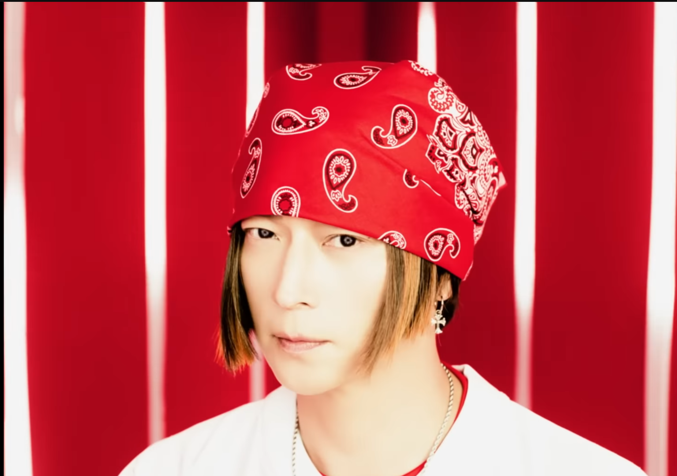 유튜브-알고리즘에-뜬금-없이-뜬-강동원-근황-1-이미지