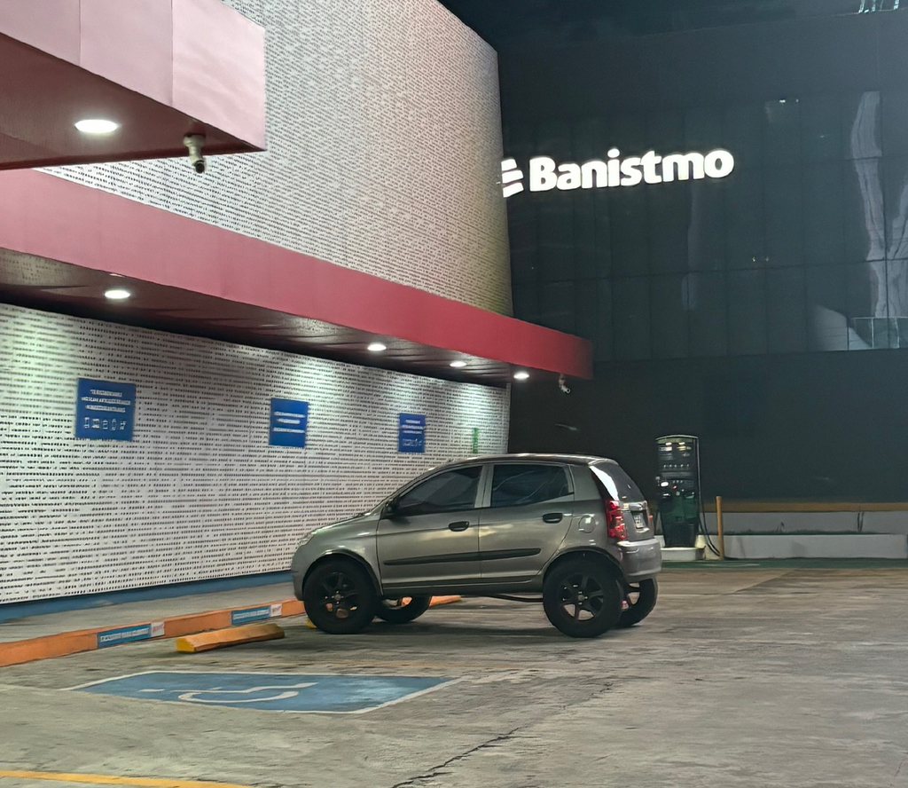 보고-ㅈㄴ-헛웃음친-차..-1-이미지