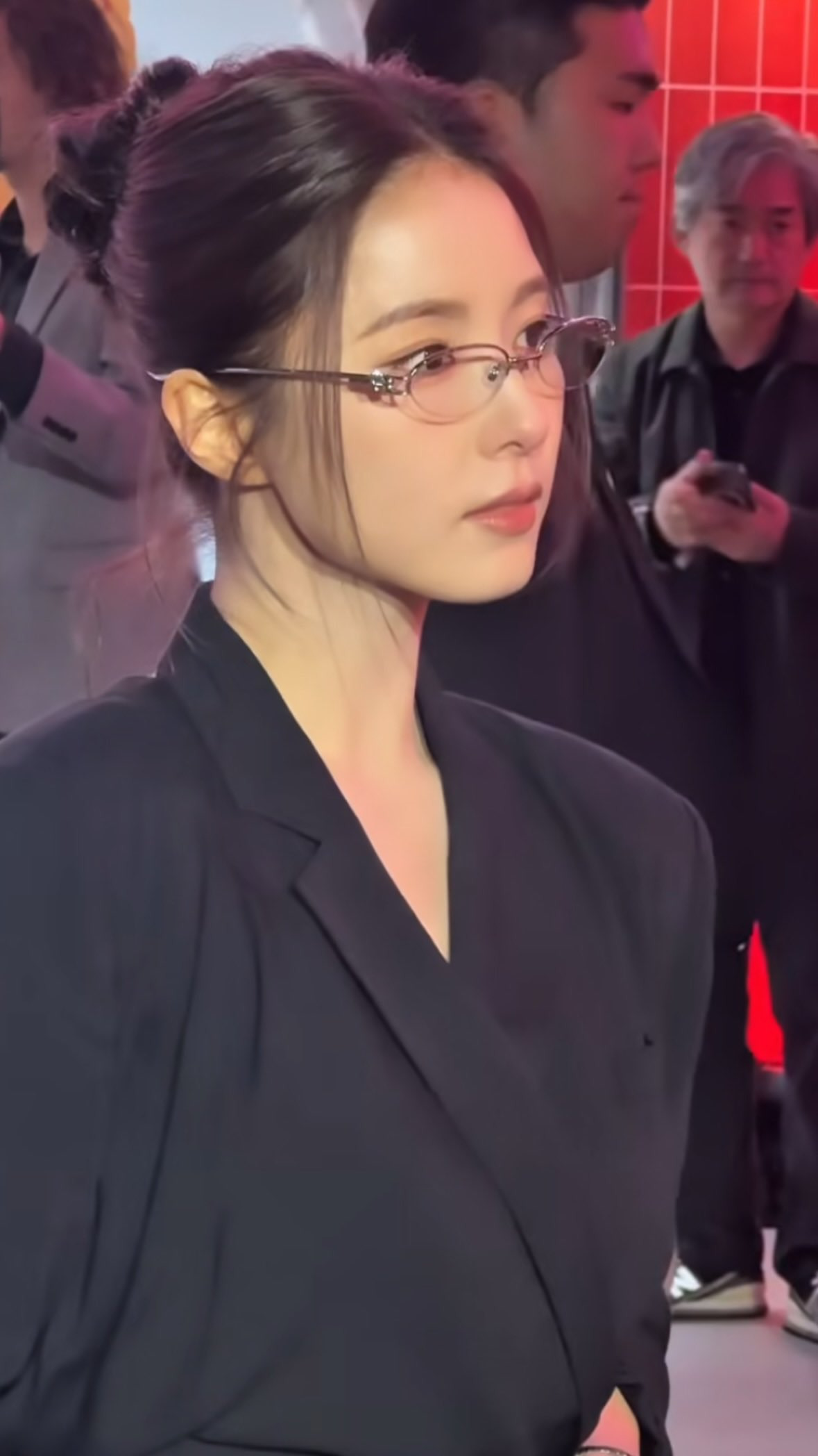 긱시크-안경이-넘-잘어울리는-신세경-4-이미지