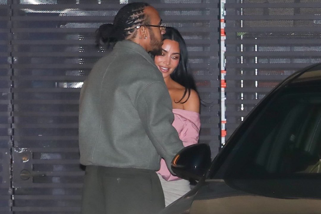 킴-카다시안-&-루이스-해밀턴-커플-근황-2-이미지