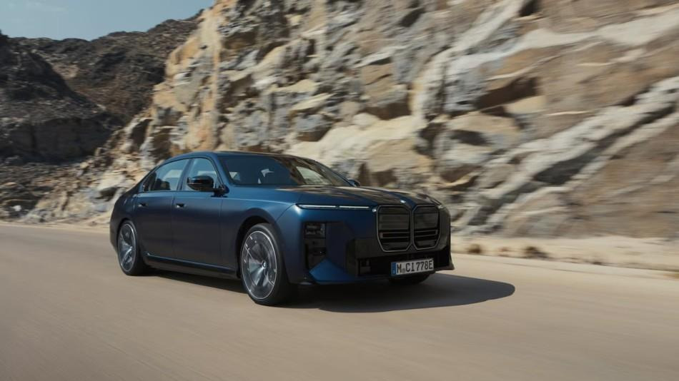 BMW-7시리즈-페리-공개-4-이미지