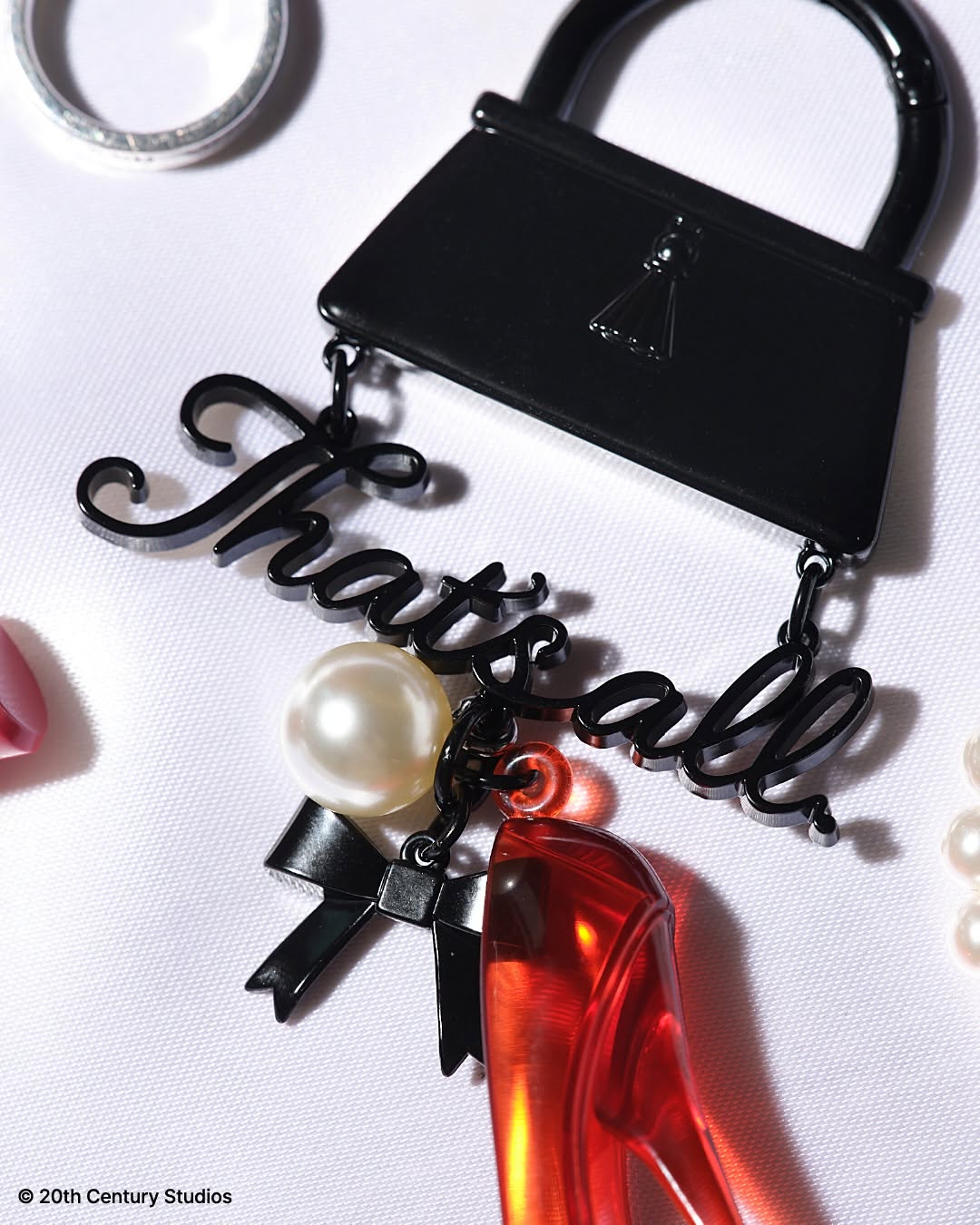 [메가박스]-＜악마는-프라다를-입는다-2＞-매점-MD-실물👠.jpg-4-이미지