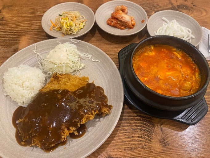 숙대생들이라면-아는-순두부-돈까스-집-4-이미지