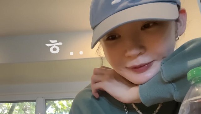 강민경이-친구들과-점점-멀어지는-이유-.jpg-4-이미지