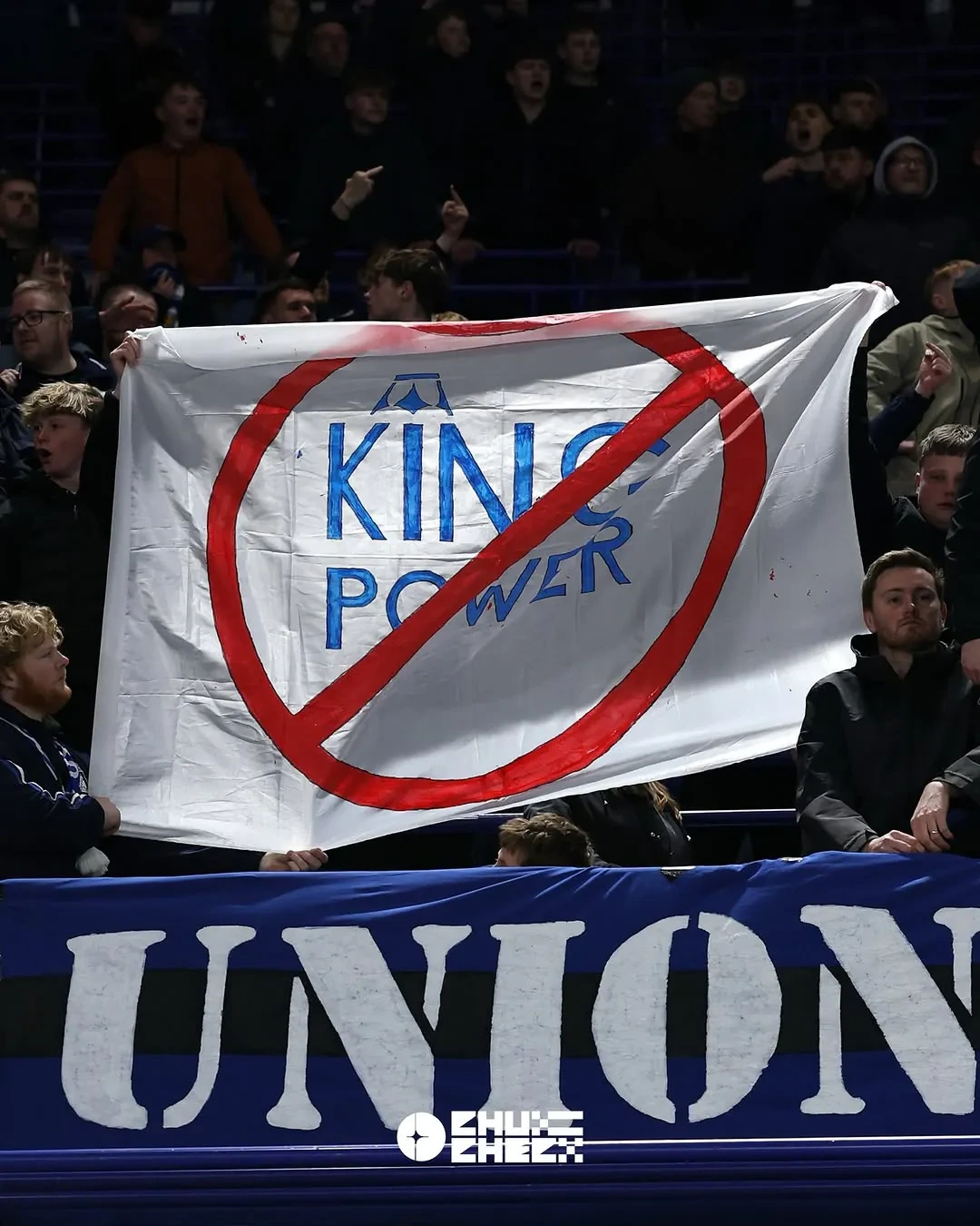 레스터-3부-강등-확정후-경기장-분위기..-1-이미지