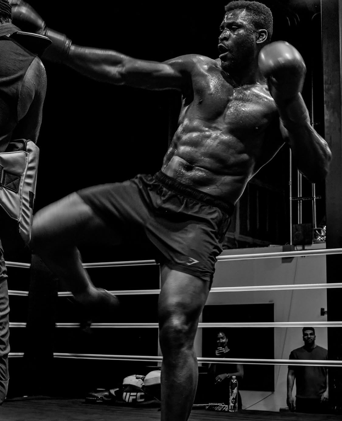 넷플릭스-경기-3주-남은-은가누-몸상태-근황-2-이미지