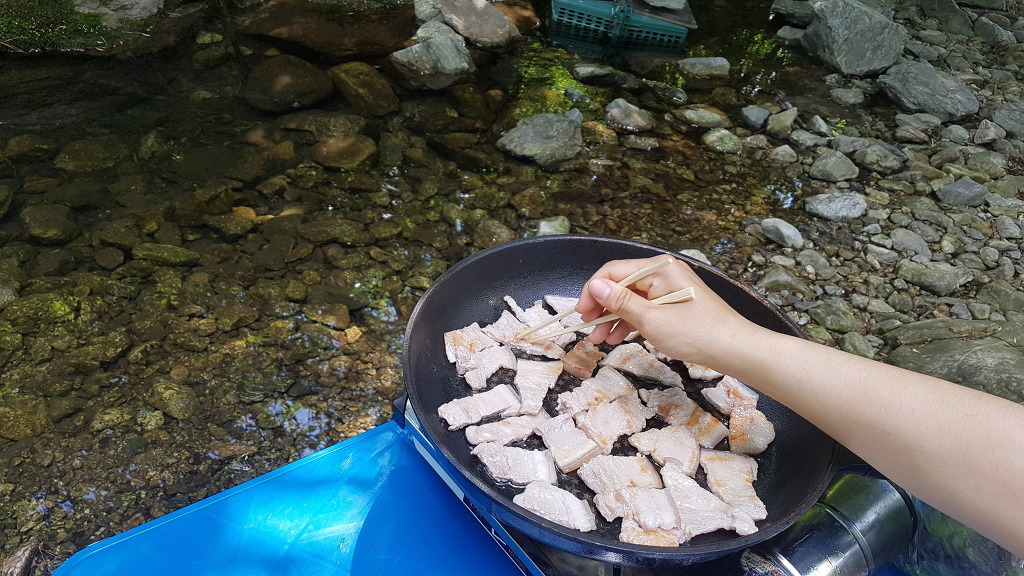 그때-그시절-낭만,-계곡-삽겹살-11-이미지