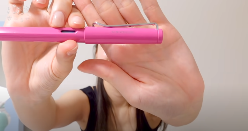 만년필-쓰는-연예인들.jpg-6-이미지