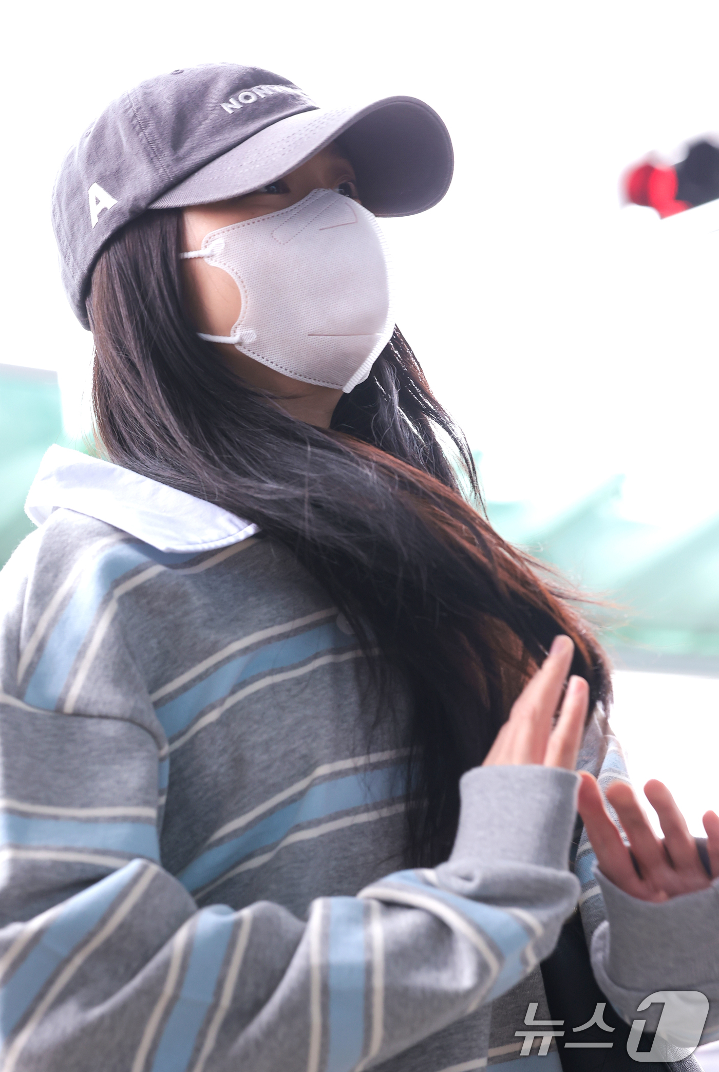 파리로-출국하는-블랙핑크-지수-23-이미지