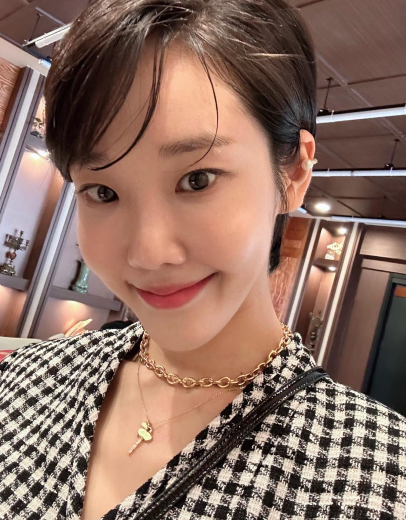 숏컷하고-확-달라져-누군지-몰라-본-배우-甲-10-이미지